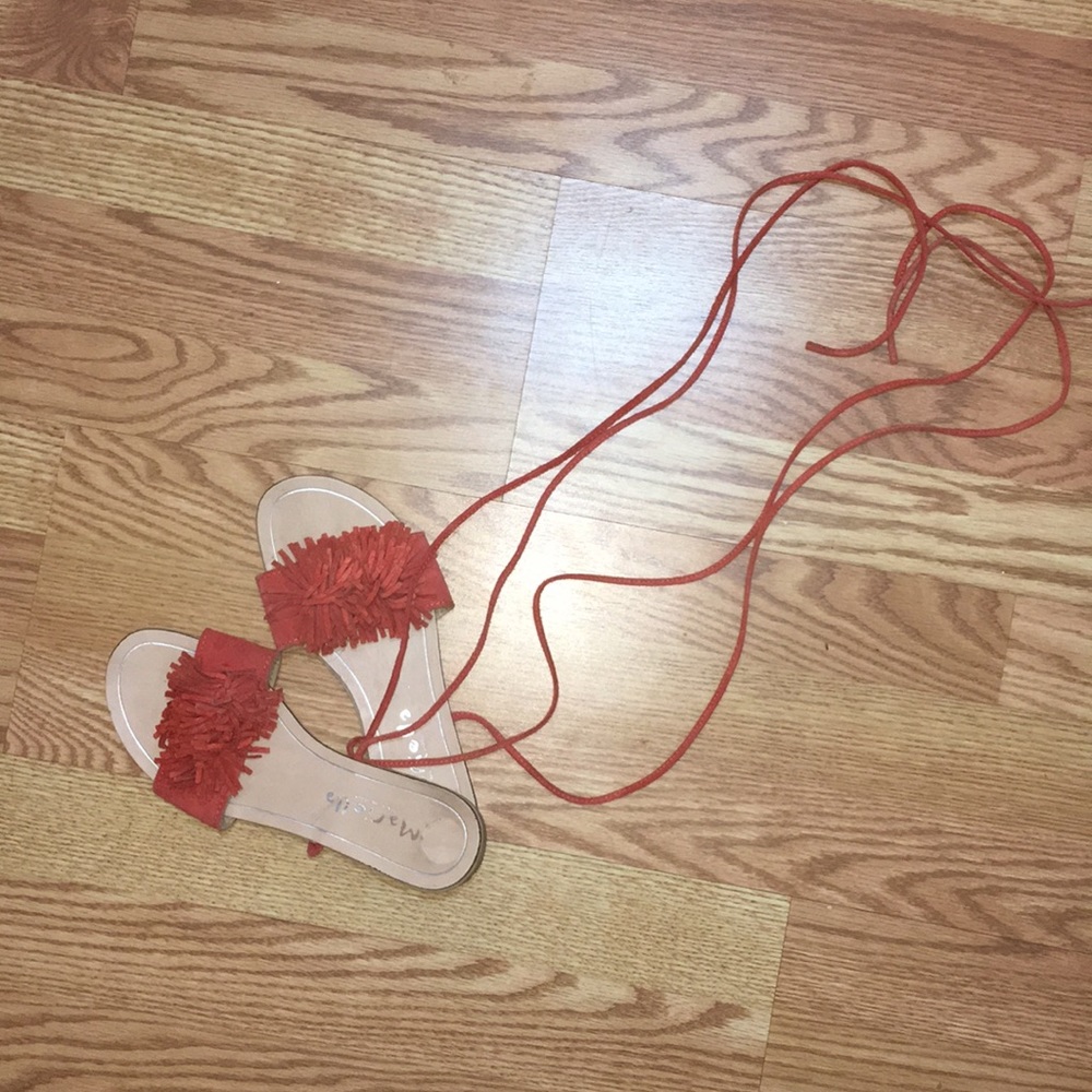 Mariel’s Made in Italy Tie up sandals